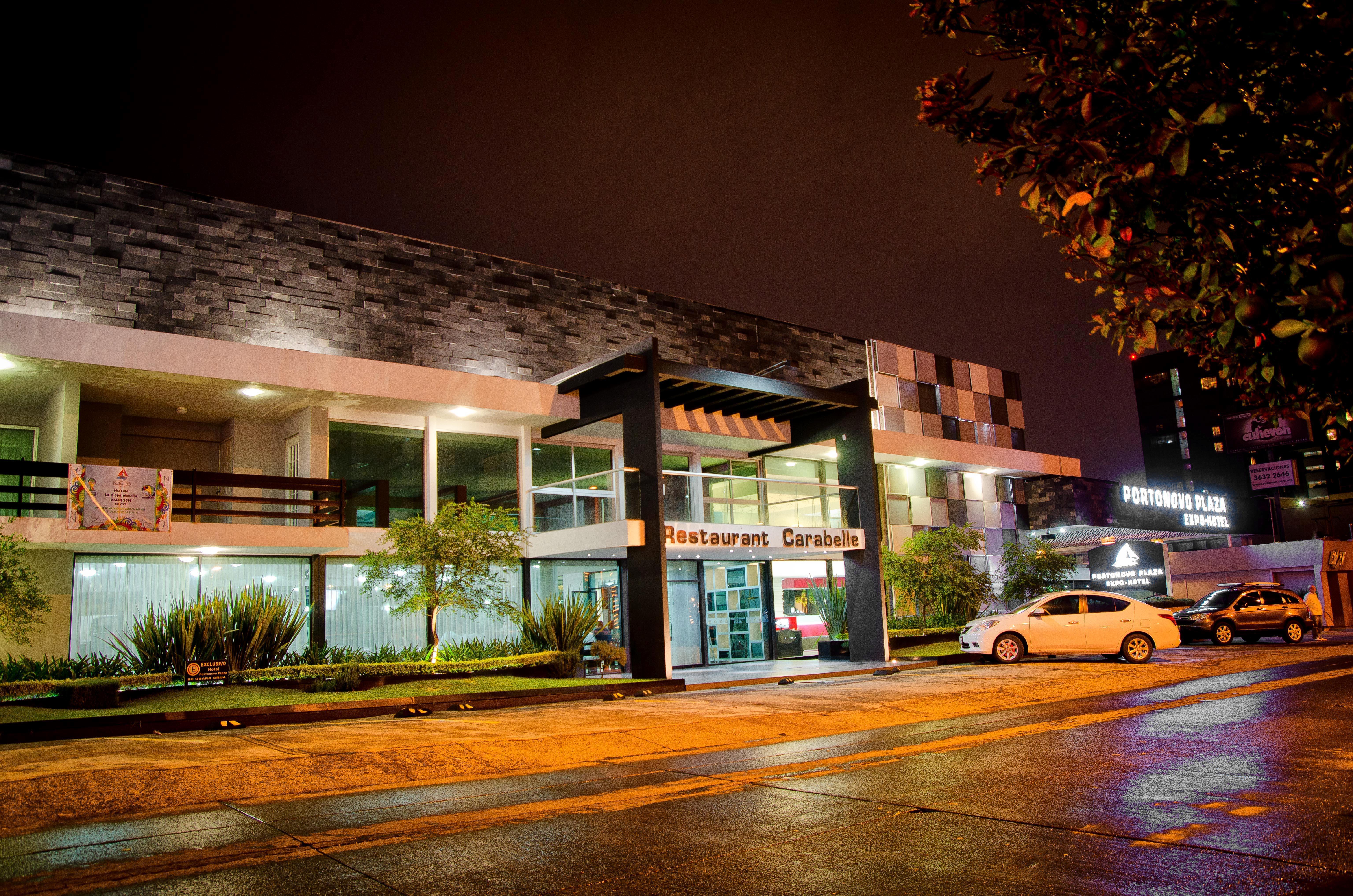 Hotel Portonovo Plaza Expo Zapopan Buitenkant foto