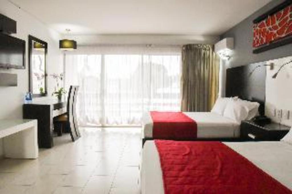 Hotel Portonovo Plaza Expo Zapopan Buitenkant foto
