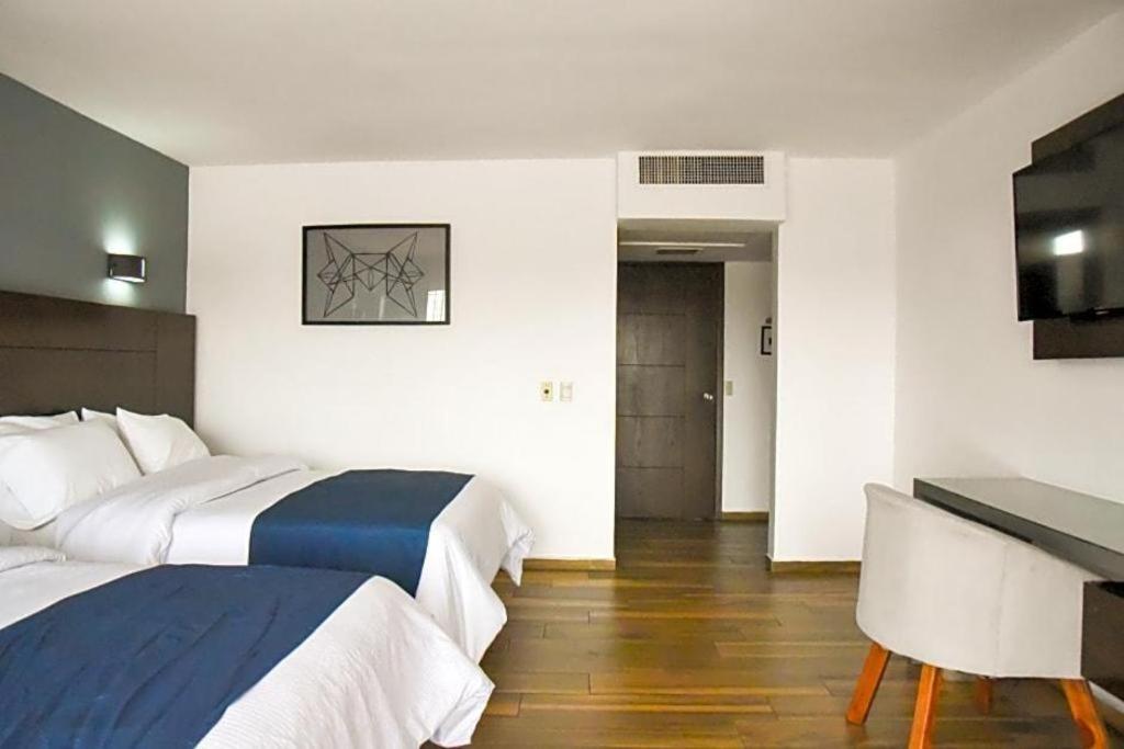 Hotel Portonovo Plaza Expo Zapopan Buitenkant foto