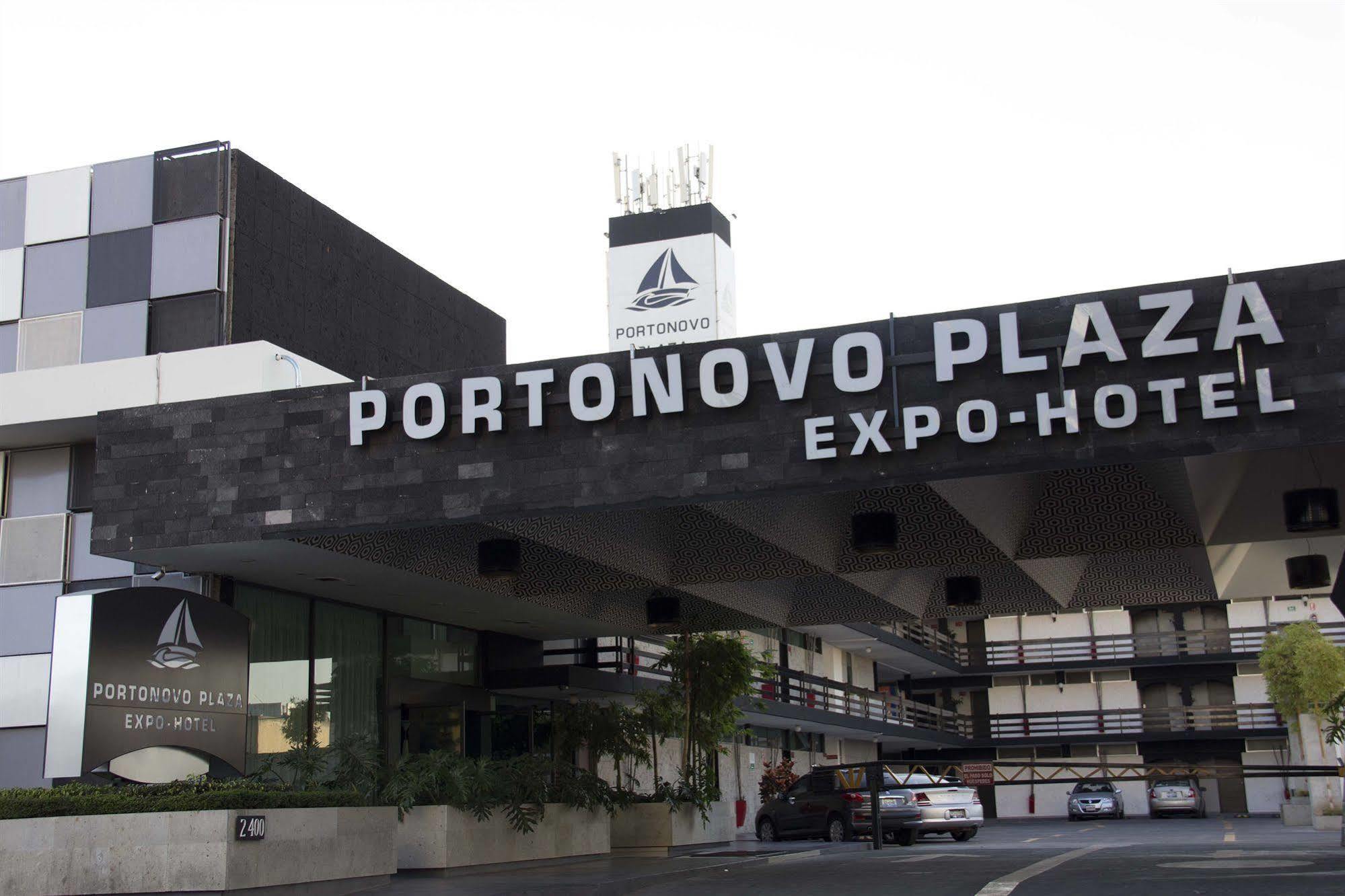Hotel Portonovo Plaza Expo Zapopan Buitenkant foto